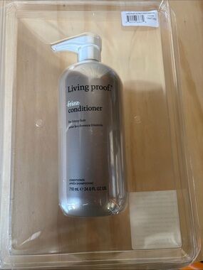 Living Proof Frizz Conditioner - Silver Gray